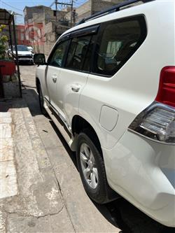 تۆیۆتا لاندكروزر پرادۆ